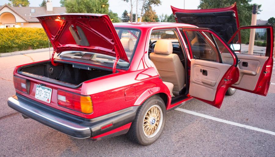  BMW 325 Sedan (E30) 1988 года  (фото 36 из 58)